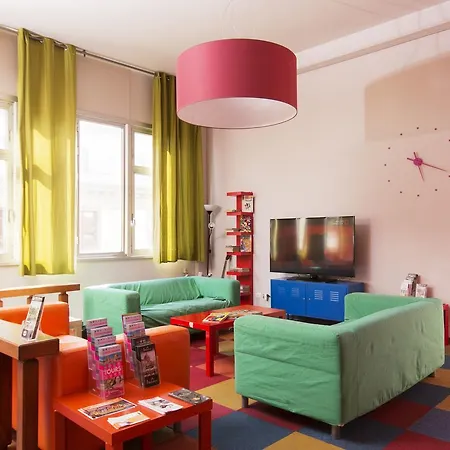 Wow Hostel