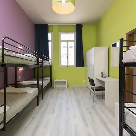 Wow Hostel